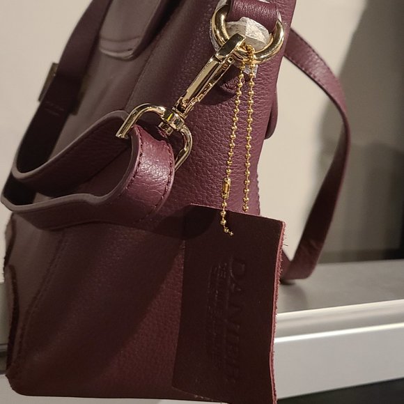 Danier leather crossbody plum and gold nwot - Picture 3 of 3